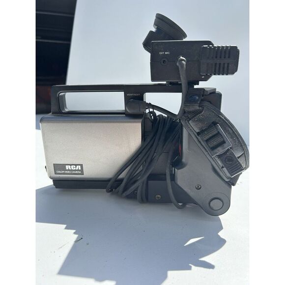 Vintage RCA CKC-018 Video Camera Untested With Vtg Bell & Howell Microphone Unt. - Picture 3 of 11